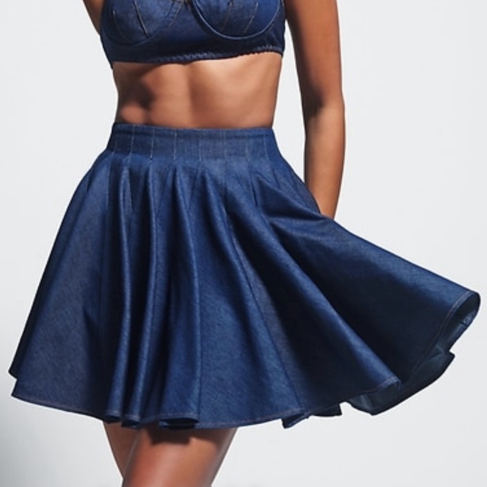 New GAP STUDIO Denim Mini Skirt size 2